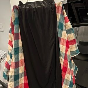 Forever 21 long black skirt, great conditions